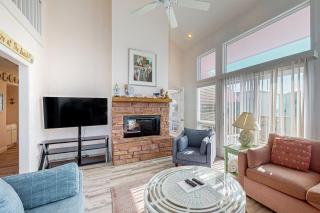 Gulf view home across the street from the beach - walk to shops restaurants - 8