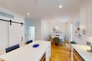 Gorgeous coastal home with pool access - 4