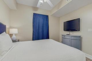 Well-equipped 22nd-floor condo with furnished balcony beach views shared pool - 2