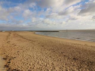 Seaview house - Three bedroom house with close access to beach by Catchpole Stays - 8