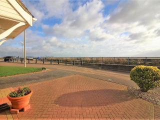 Seaview house - Three bedroom house with close access to beach by Catchpole Stays - 4