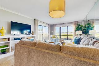Townhome with bay & golf views pool beach tram - W&D central AC - 7