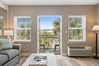 Cute condo just steps to the Gulf with community pools & hot tub - 9
