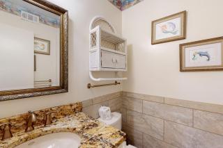 Dog-friendly beachfront townhouse with balcony 2 bikes W&D - 5