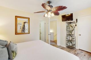 Dog-friendly beachfront townhouse with balcony 2 bikes W&D - 2