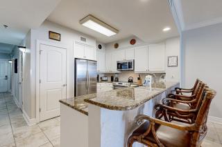 Gorgeous Gulf Front Condo Pools Onsite Nearby Activities Shops Restaurants - 1