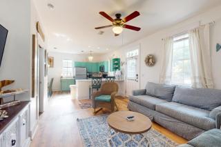 Dog-friendly bungalow with on-site pool hot tub free WiFi and washer&dryer - 5