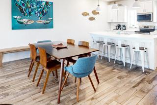 Perdido Key Incredible Lake Views Beach Chairs & Umbrella - 4