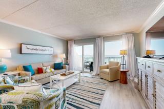 Sunlit Gulf-front condo with gorgeous water views pool balcony & tennis court - 0