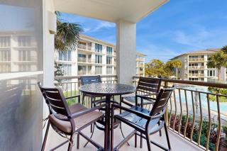 Gorgeous condo with lagoon pool hot tub beach access & pickleball court - 8