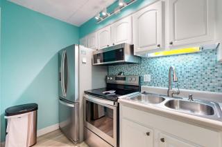 Relaxing Gulf-front condo with shared pool balcony & fitness room - 5