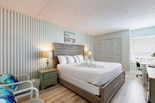 Relaxing Gulf-front condo with shared pool balcony & fitness room - 3
