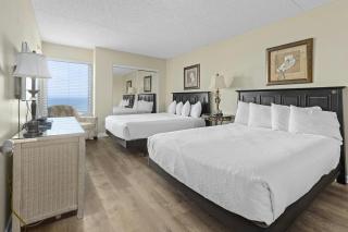 Updated beachfront condo with beach setup & quick drive to entertainment - 3