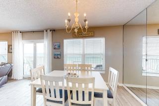 Oceanfront condo with washer&dryer pool access ocean view and central AC - 3