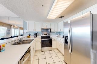 Oceanfront condo with washer&dryer pool access ocean view and central AC - 1