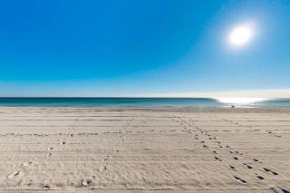 Gulf Front Condo Pools Onsite Nearby Activities Shops Restaurants - 7