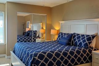Ocean view condo steps from the sand with balcony pool & tennis - 2