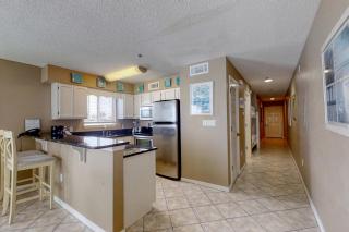 Gulf Front 2nd Floor Condo Pool Beach Boardwalk in Heart of Destin - 6