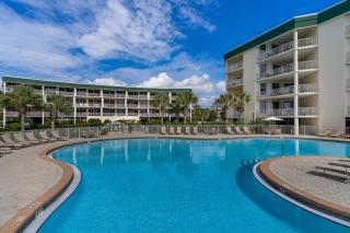Chic first-floor condo with Gulf & pool view & pickleball - steps to beach - 7