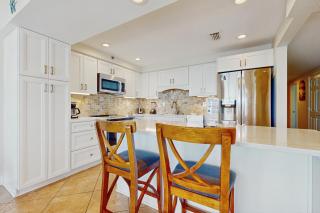 Gulf front condo with beach access pool hot tub tennis & pickleball - 2
