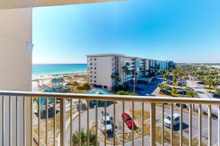 Gorgeous condo with beach access a pool hot tub central AC & washer&dryer - 9