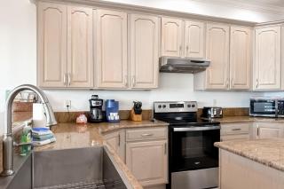 Gorgeous Gulf front townhome Gas grill and beach access - 1