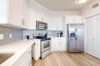 Ground floor beachfront condo with shared pool and beach access - 1