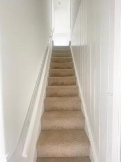 3 Bed plus Sofa sleeps 6 central - 3