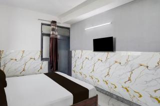 Hotel O Signature Village Guest House - 3