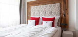 Dorfhaus Chalets - 0