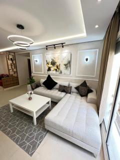 Luxury App Hotel By The Sea in an Exlusive Residence - 1
