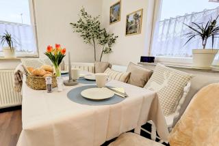 Monteurwohnung Ferienwohnung Kassel 1-4 Betten Zentral & Ruhig 3 Min zur Tram und Zug - 8