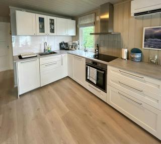 Seaside Cabin With Panoramic Views Of Viksfjord -  - 6