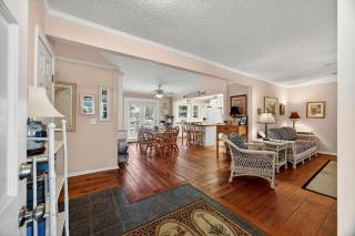 AV9-34: 9 34th Avenue - 5