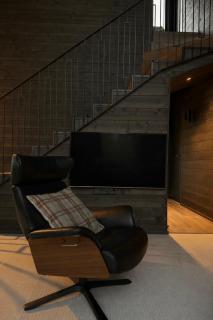 Black Villa, Aurora View Bath & Sauna, Private Design Villa in Lapland - 2