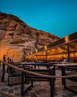 ULORA Luxury Camp - 0