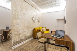 Daplace - Elena Apartment - 9