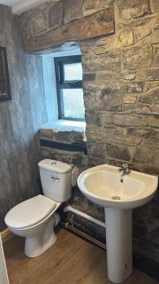 Cosy Pubs Bed & Breakfast - 6