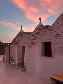 Trulli Sereni with large relaxing garden - 6