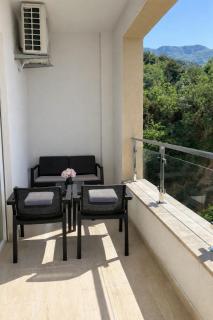 Apartment Jana Meerblick mit Balkon nähe Sandstrand - Bečići - 7