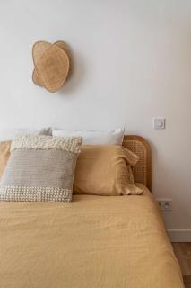 A modern renovated apartment near Metro Line 2 - 3