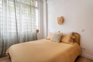 A modern renovated apartment near Metro Line 2 - 6