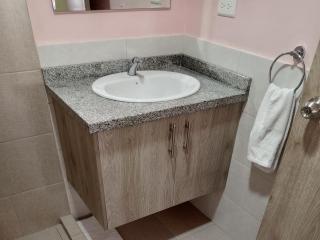 Amplio y cómodo departamento en Quito cerca Solca y Embajada EEUU, excelente ubicación - 3