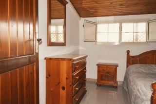 Elmas Family Apartment with Large Terrace Close to the Airport - 4
