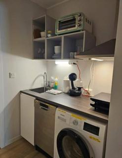 Cozy Central Apartment in the Heart of Lofoten - 5