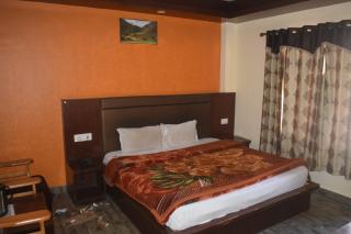 Hotel Tridev Manali - 4
