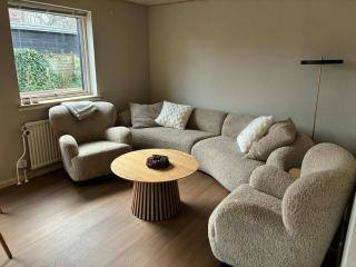 Newly renovated home close to the beach - 0