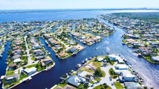 CoralVilla Easy Life - pool, on water, kajak, foosball table, boating, water view, BBQ - 9