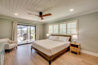 CoralVilla Easy Life - pool, on water, kajak, foosball table, boating, water view, BBQ - 5