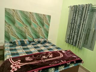 Krishna Hotel & Restaurant - 4